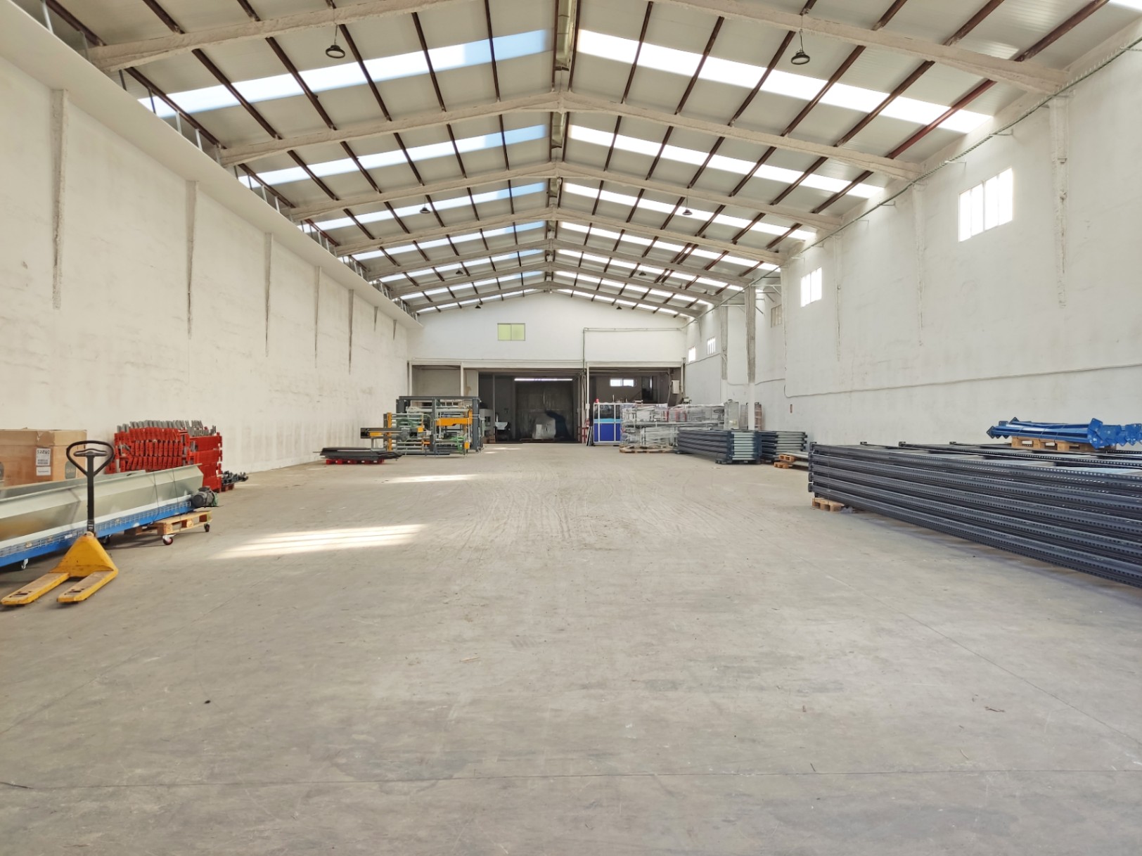 Industrial warehouse for sale in El Verger